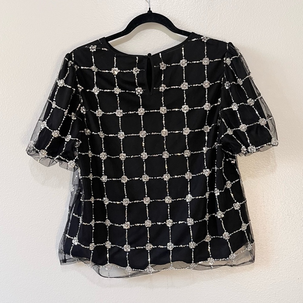 ADRIANNA PAPELL-NWT Chic Black and Silver Embellished Top Size M
